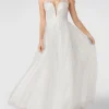 Unique Brautkleid Mit Floralen Stickereien Und Pailletten – Offwhite 20